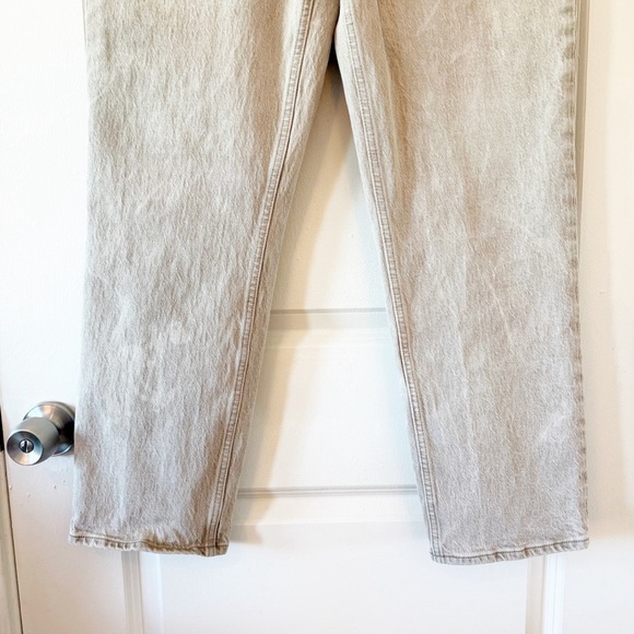 ABERCROMBIE & FITCH The 90’s Straight Ultra High Rise Jeans In Oat - Picture 5 of 12